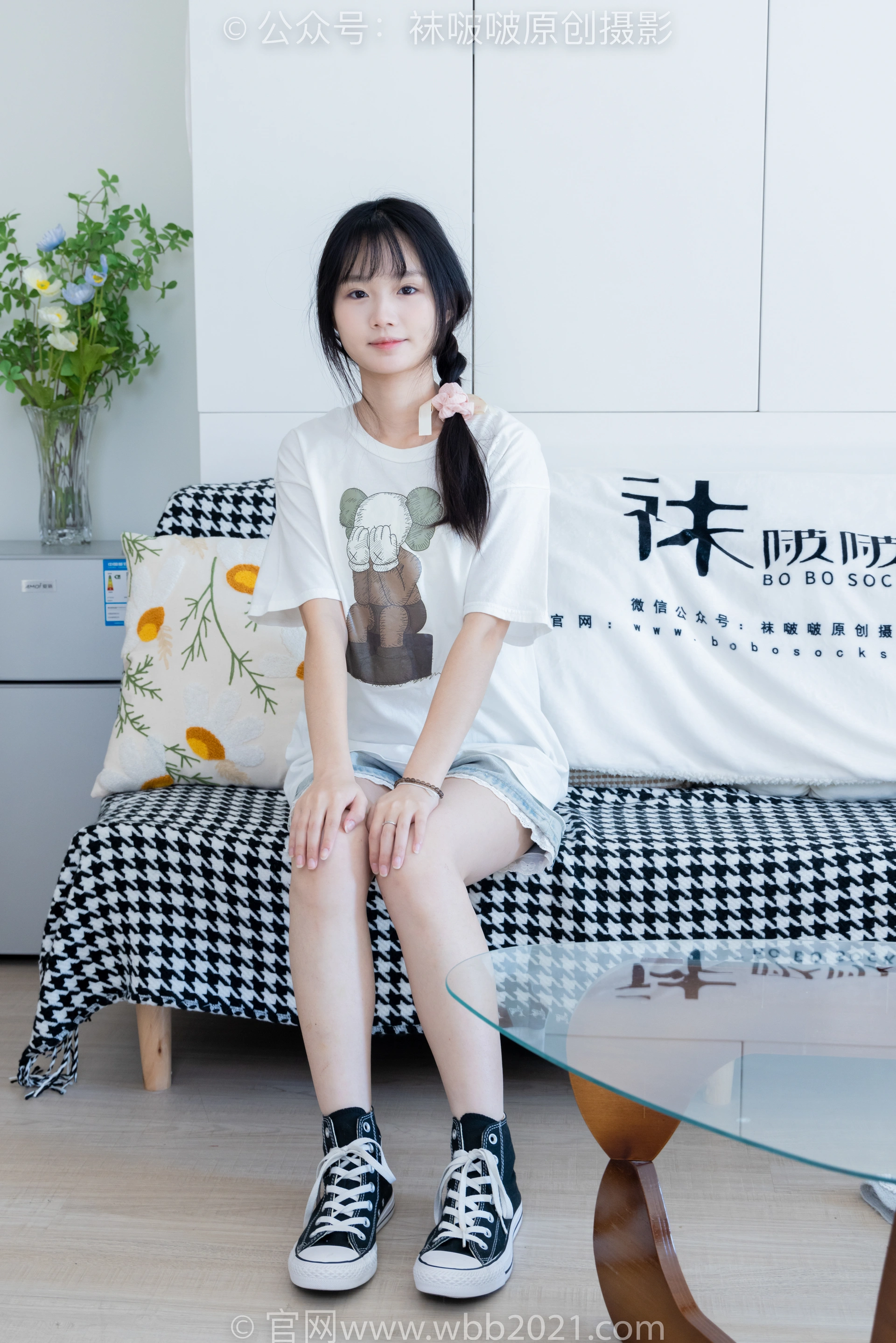 [BoBoSocks袜啵啵] NO.331 甜甜圈-板鞋、白棉袜、裸足（花絮版） 1