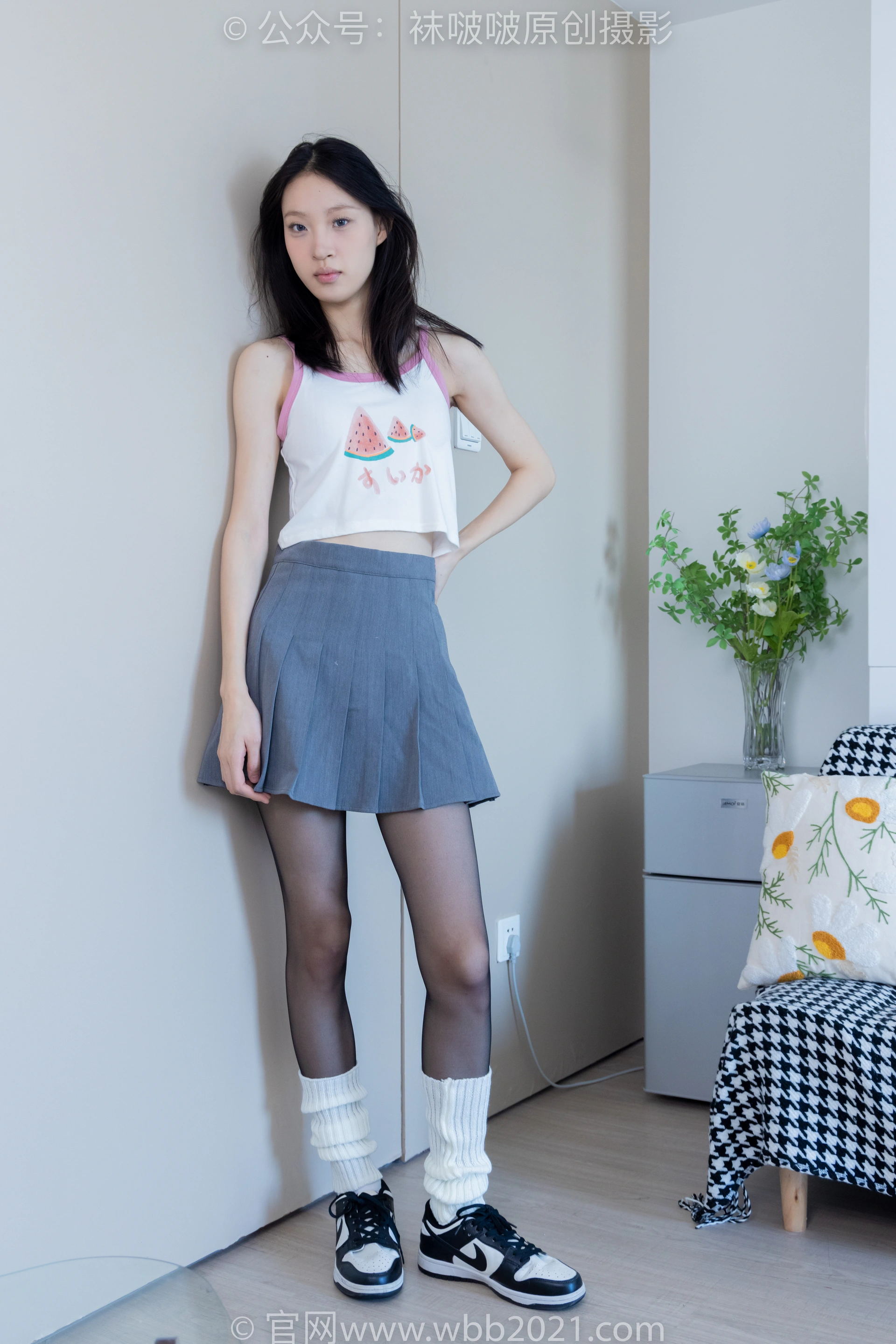 [BoBoSocks袜啵啵] NO.333 雪糕-板鞋、白棉袜、黑丝（脚尖加固款）、堆堆袜套（花絮版） 1